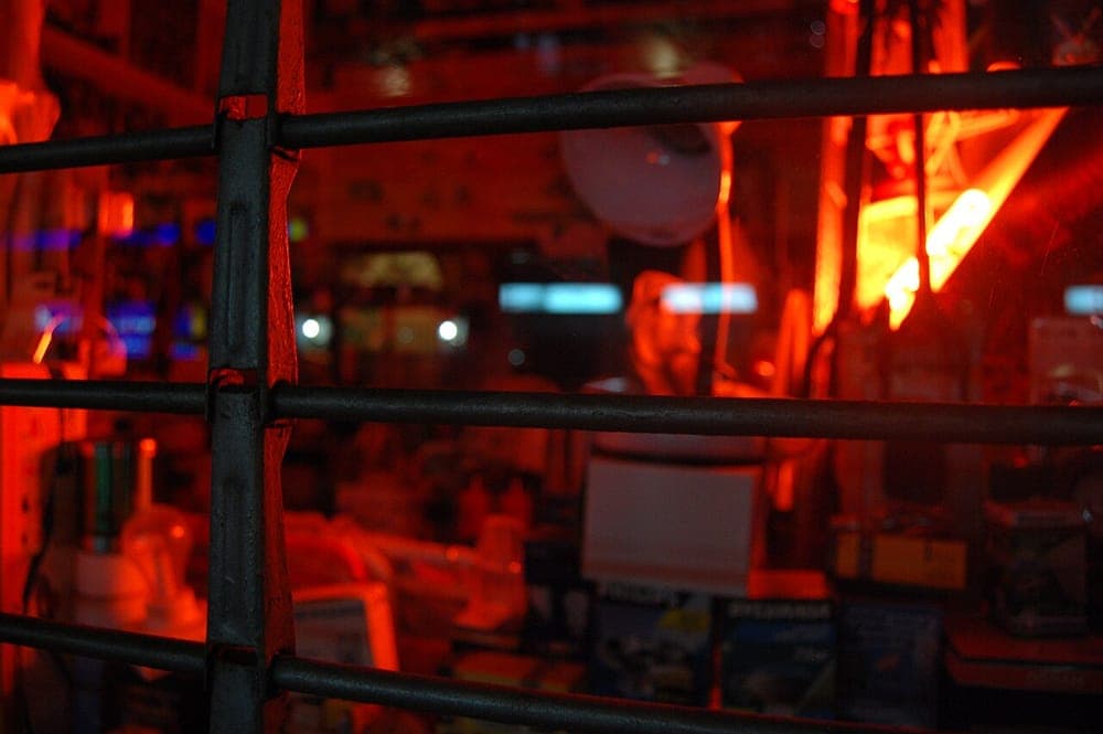 A hardware store window display